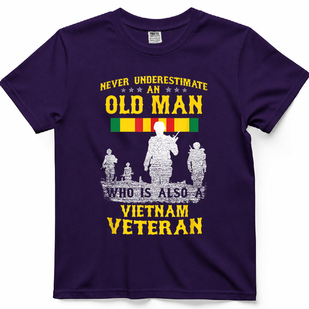 Never Underestimate an Old Man Vietnam Veteran Gift T-Shirt