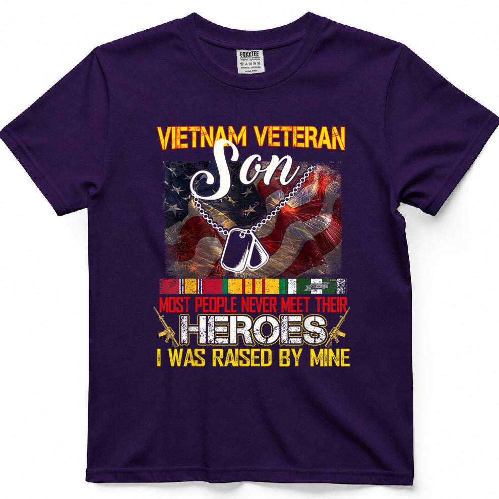 Proud Son of A Vietnam Veteran My Dad Mom is A Hero T-Shirt