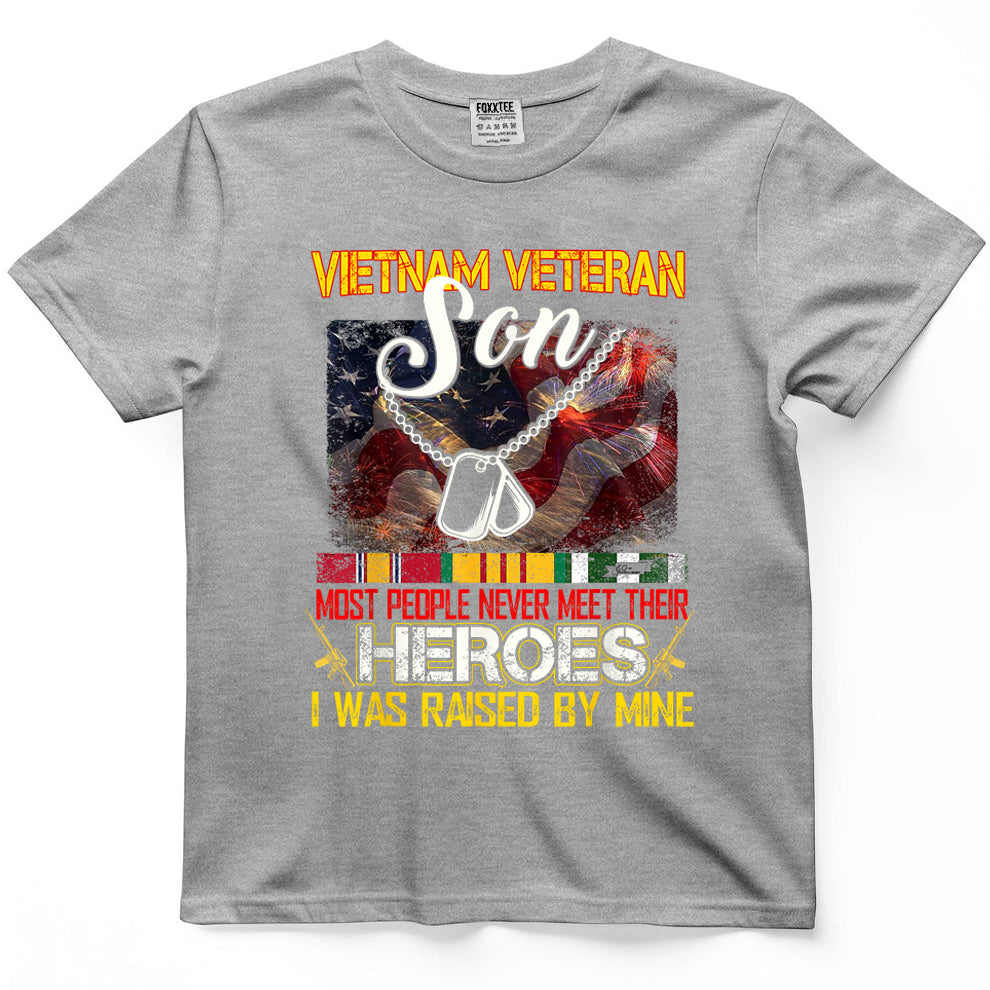 Proud Son of A Vietnam Veteran My Dad Mom is A Hero T-Shirt