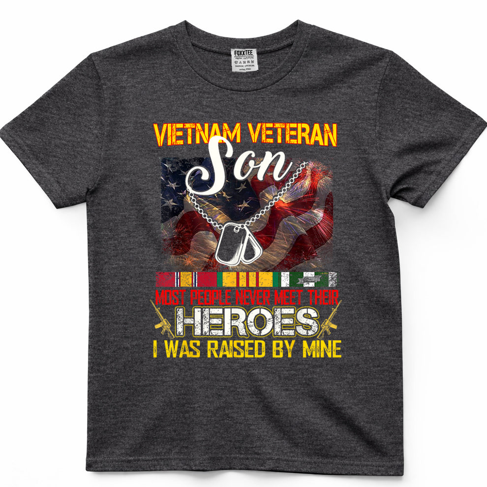 Proud Son of A Vietnam Veteran My Dad Mom is A Hero T-Shirt