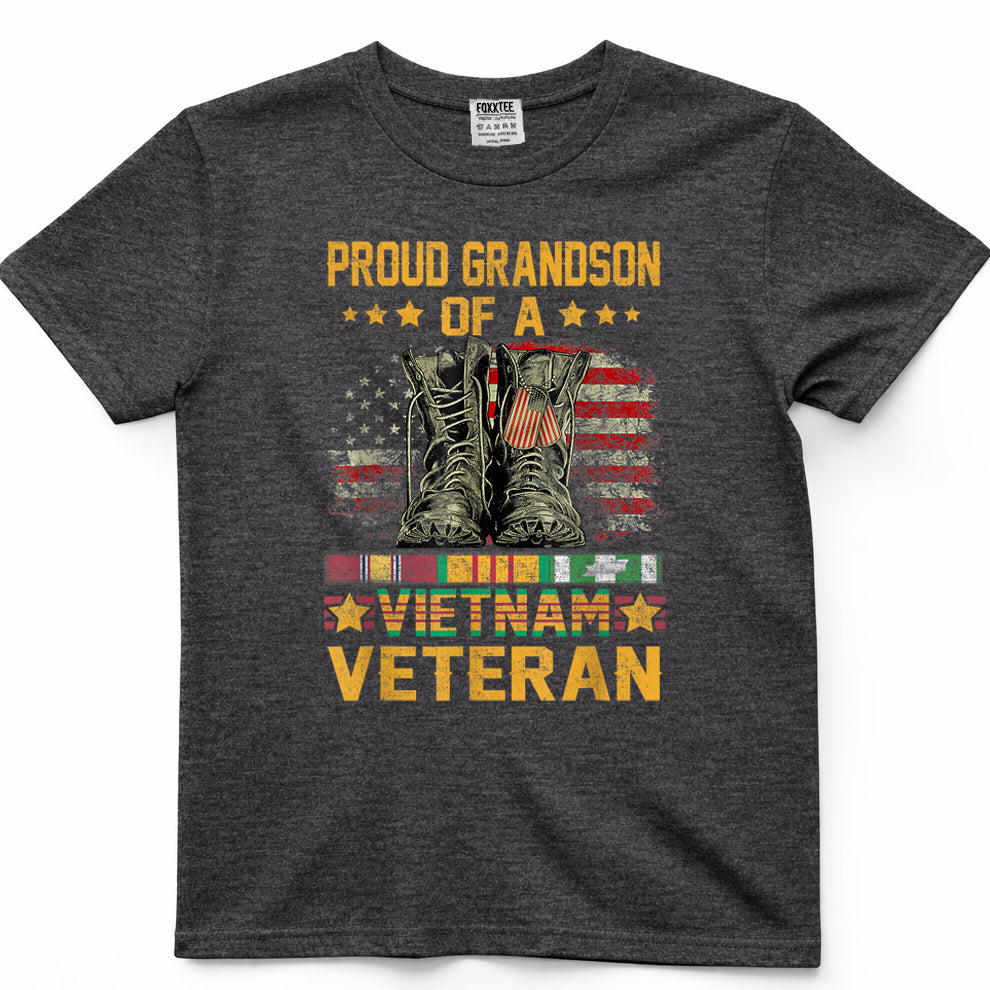 Proud Grandson of A Vietnam Veteran Flag American USA T-Shirt