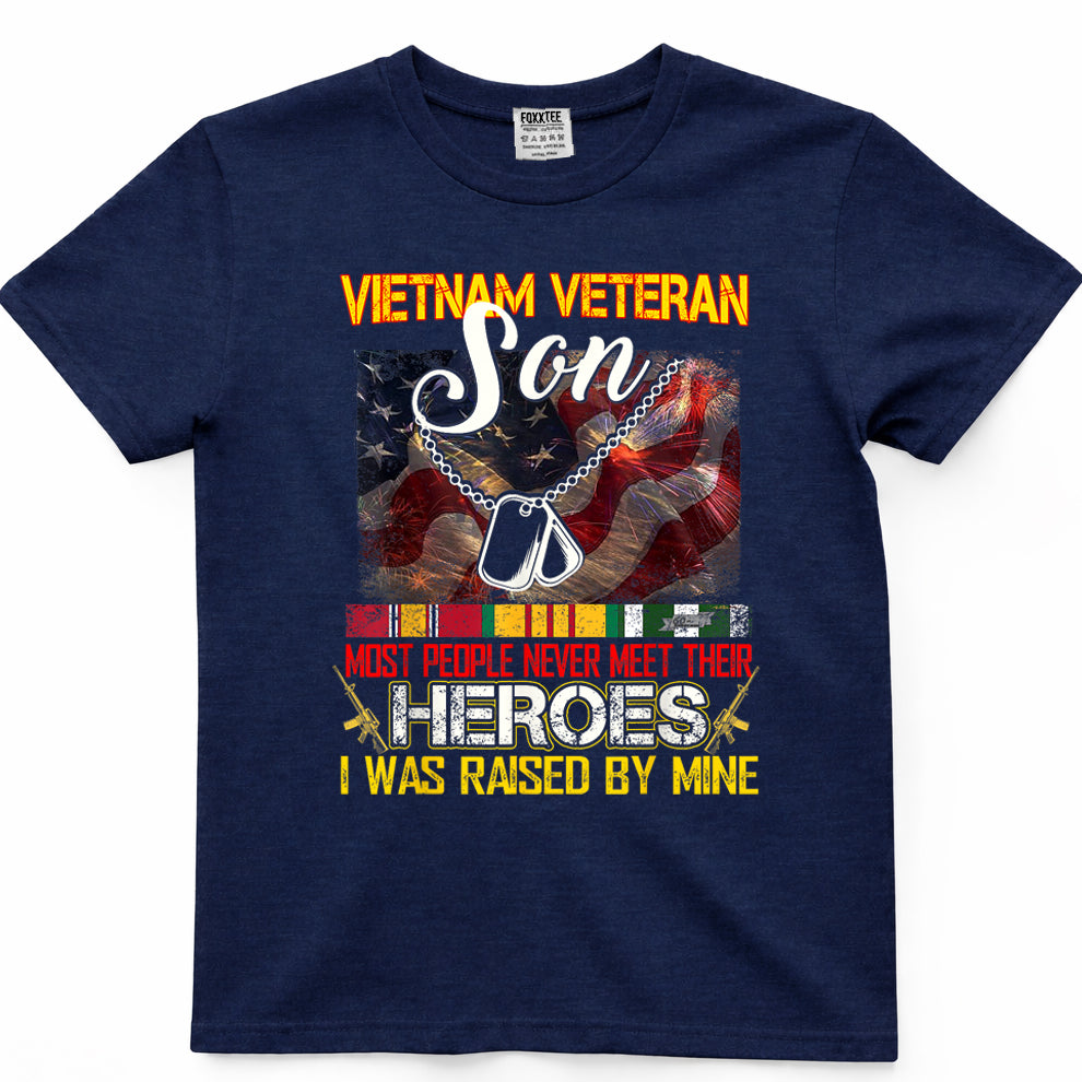 Proud Son of A Vietnam Veteran My Dad Mom is A Hero T-Shirt