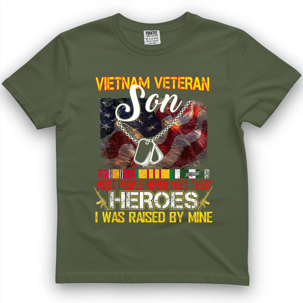 Proud Son of A Vietnam Veteran My Dad Mom is A Hero T-Shirt